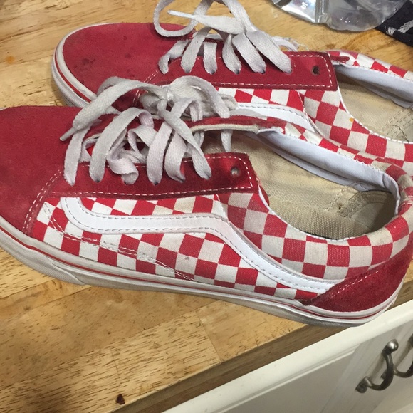 red checkered vans laces